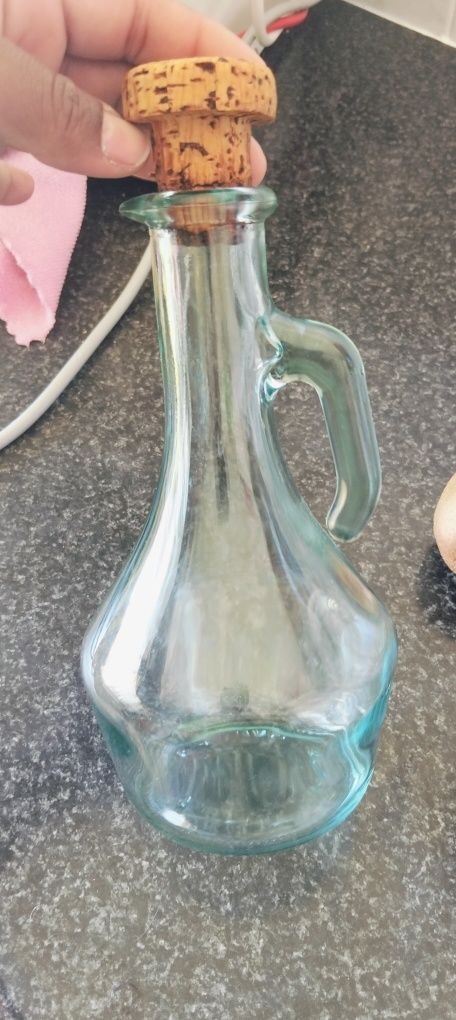 Liquidificador, espremedor e jarra de azeite