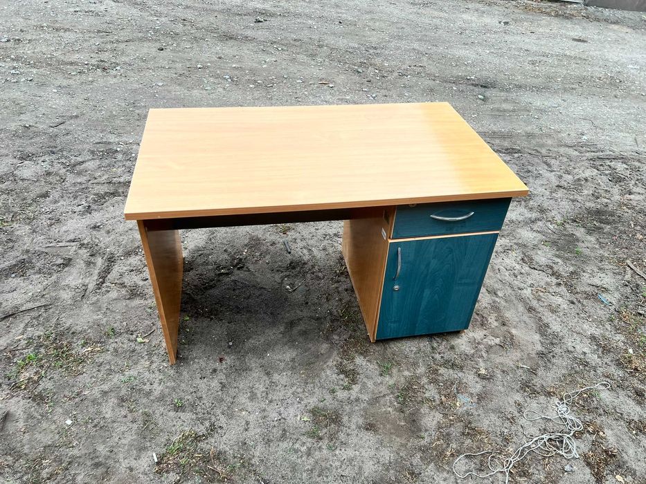 Biurka Stoliki różne rodzaje i wymiary