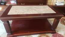 Mesa de centro em cerejeira e mármore
