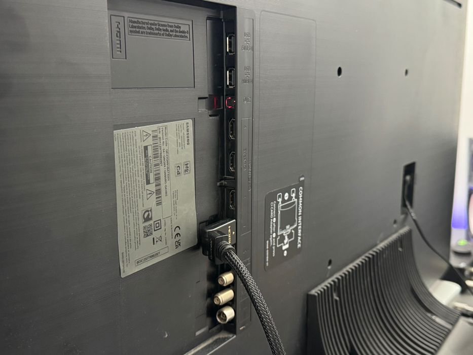 Telewizor Samsung Neo QLED QN90B 43” 4K mini LED z pilotem