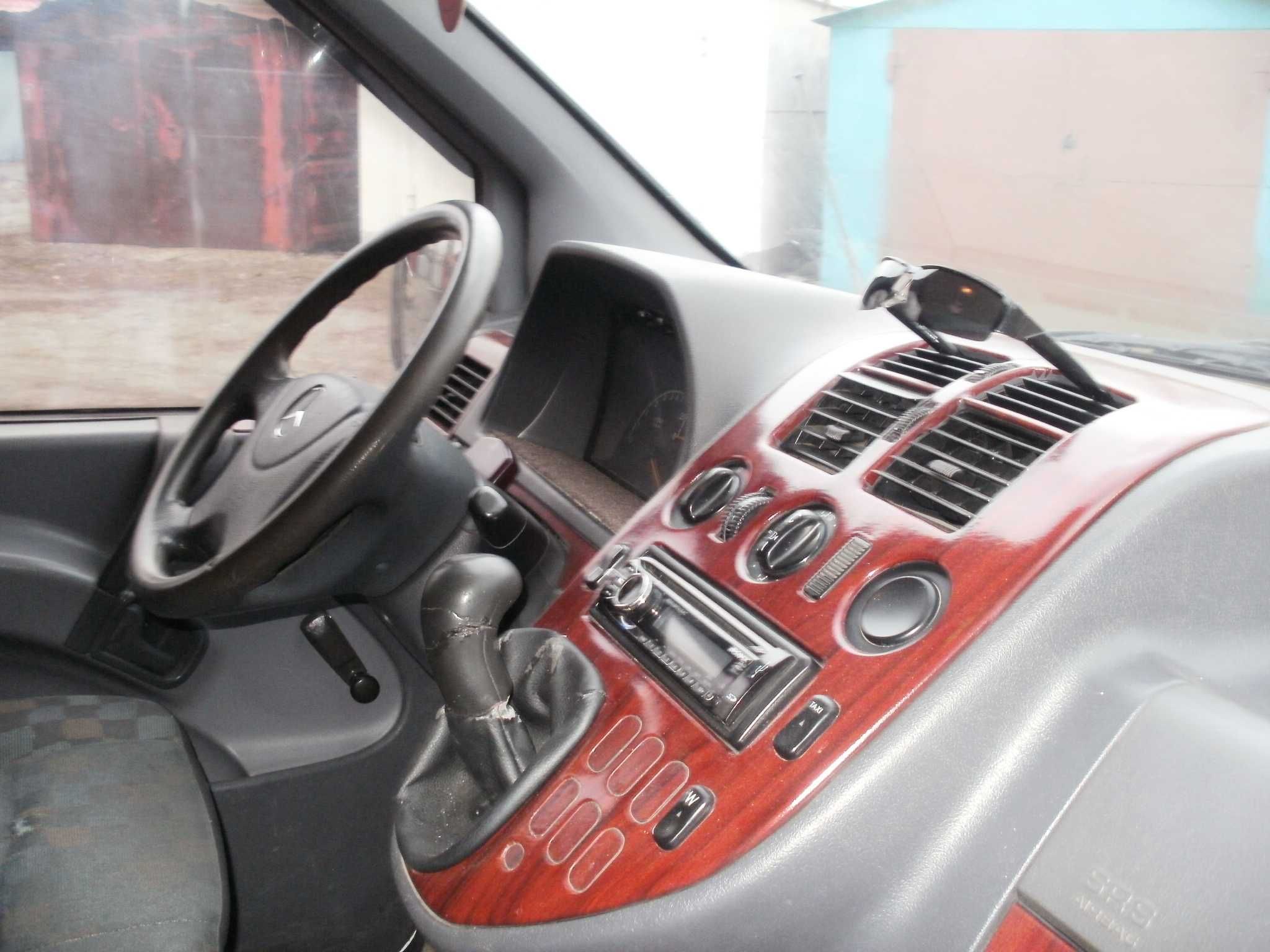 Mercedes Vito 1999 рік. 2.2 CDI.