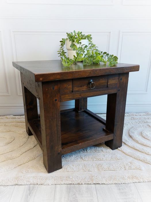 Rustykalny stolik kawowy / nocny z szufladą