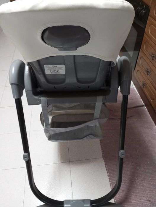 Cadeira de refeição