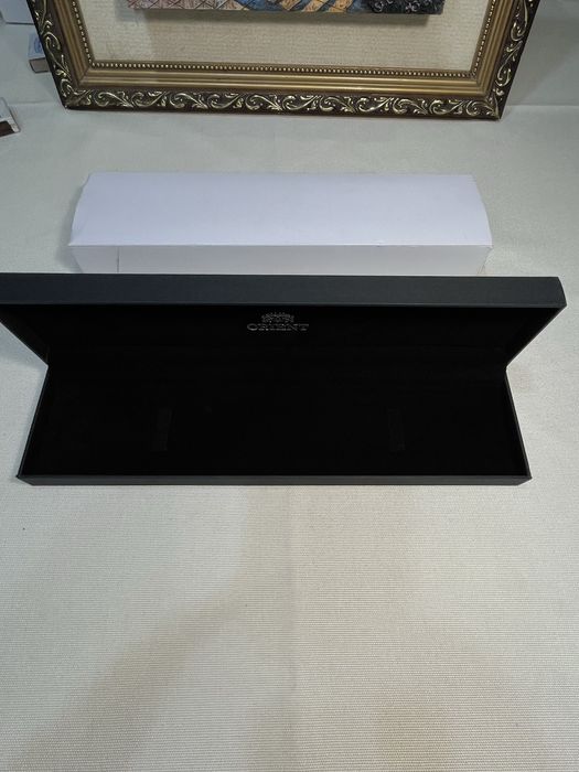 Коробка ( футляр) для годинника ORIENT  нова