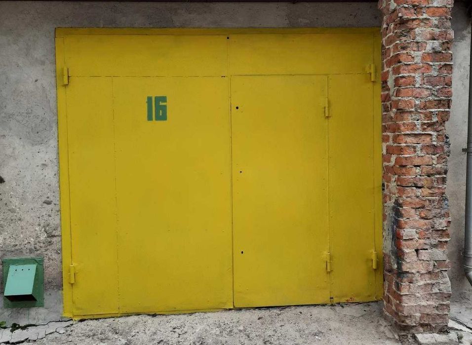 Продаж місця в гаражному кооперативі