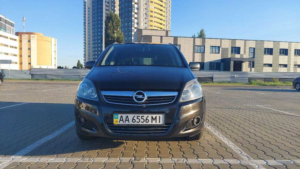 Opel Zafira B Family --7 місне авто в максимальній комплектації Enjoy+