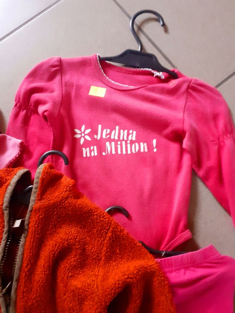 Niespodzianka Gratis zestaw ciuszków  na 18-24 m-ce miesiące body bluz