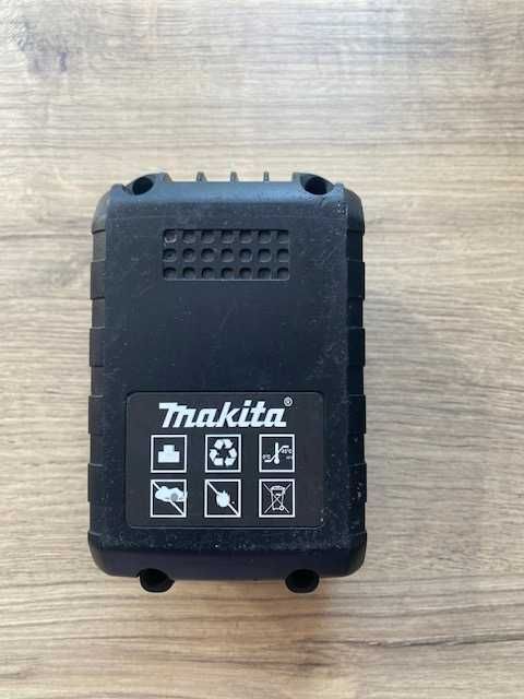 Акумуляторна болгарка Makita DGA504