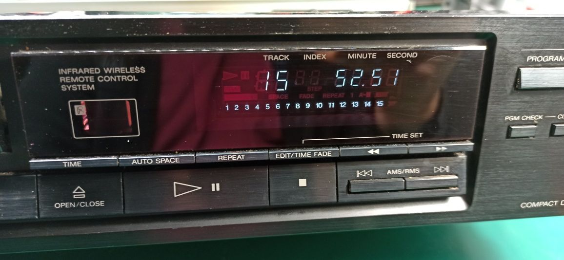 Odtwarzacz CD Sony CDP-470