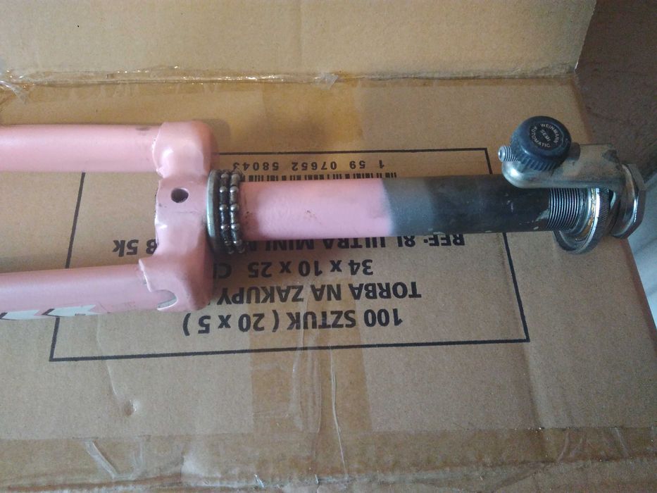 Widelec 1 cal, miejski, szosowy na koło 28 cali.