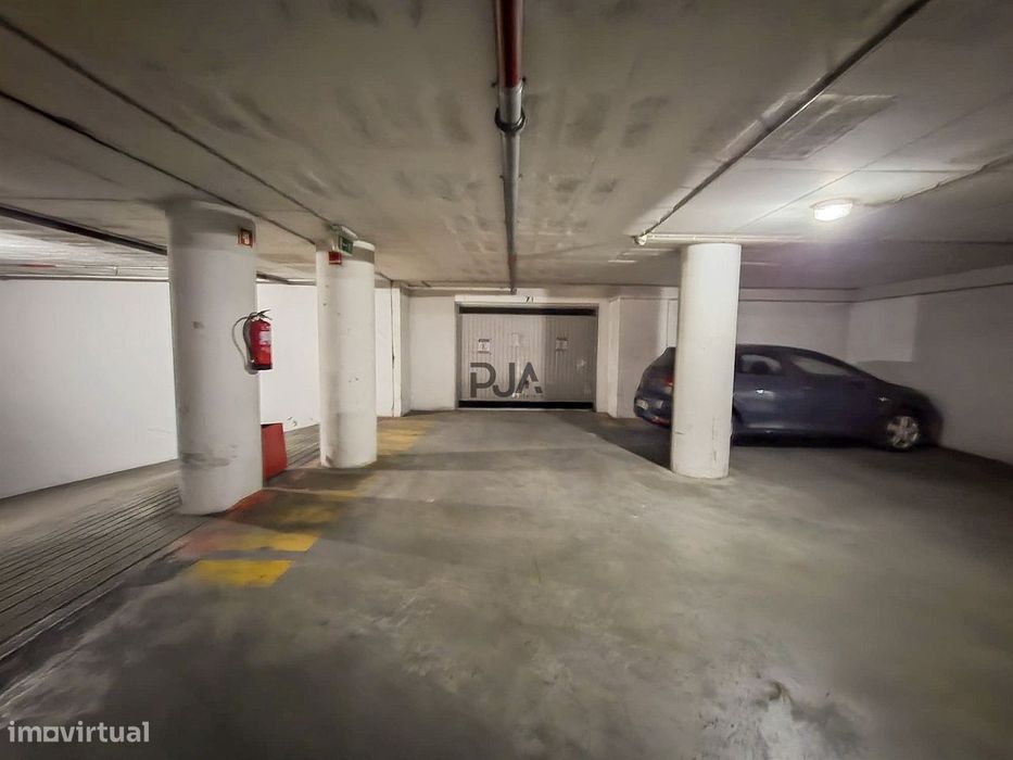 Garagem para arrendar em Viseu