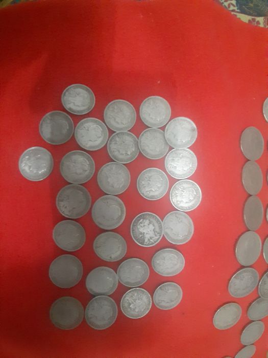 Numismática  - Várias moedas de escudo