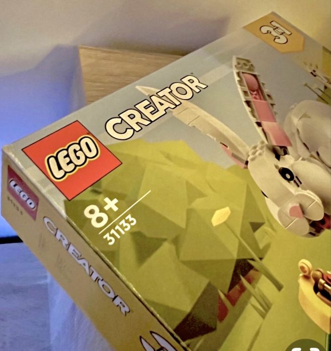 Caixa de lego Creator.