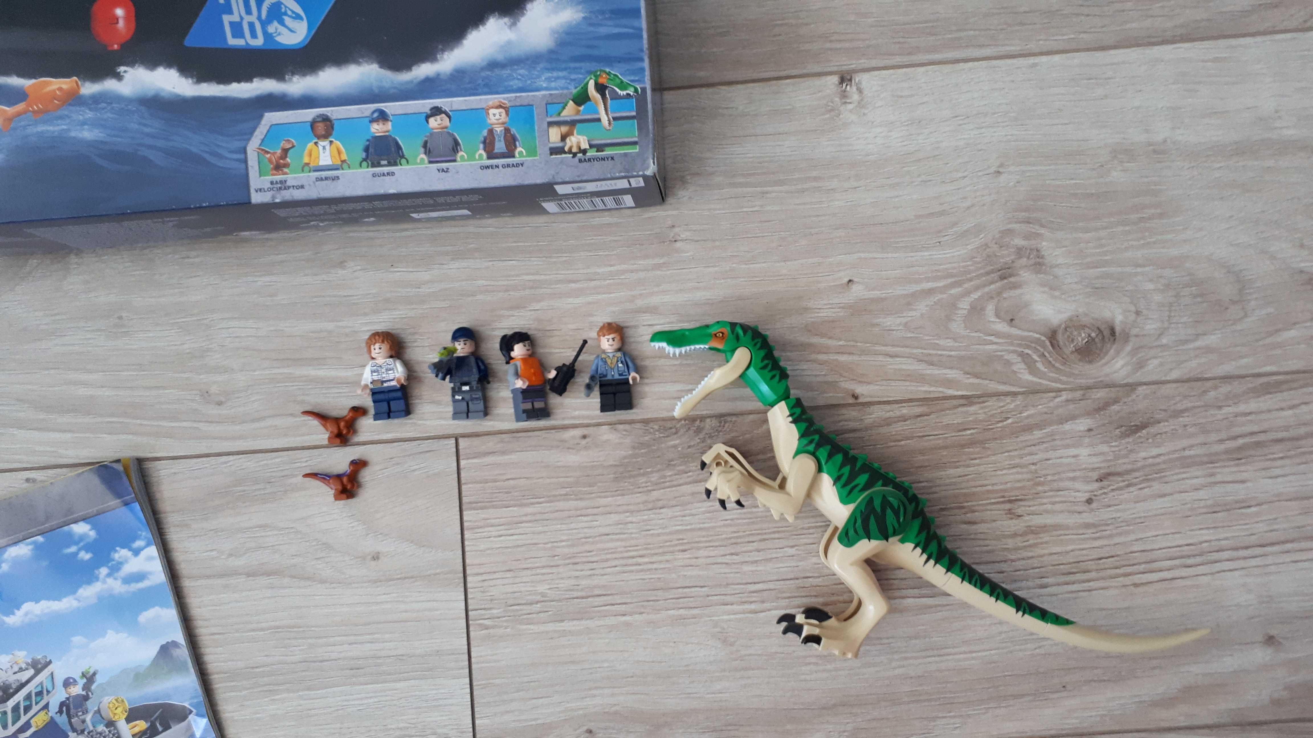 Lego 76942 + 10757 Jurassic World