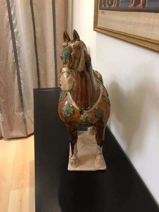 Cavalo Chinês em Cerâmica