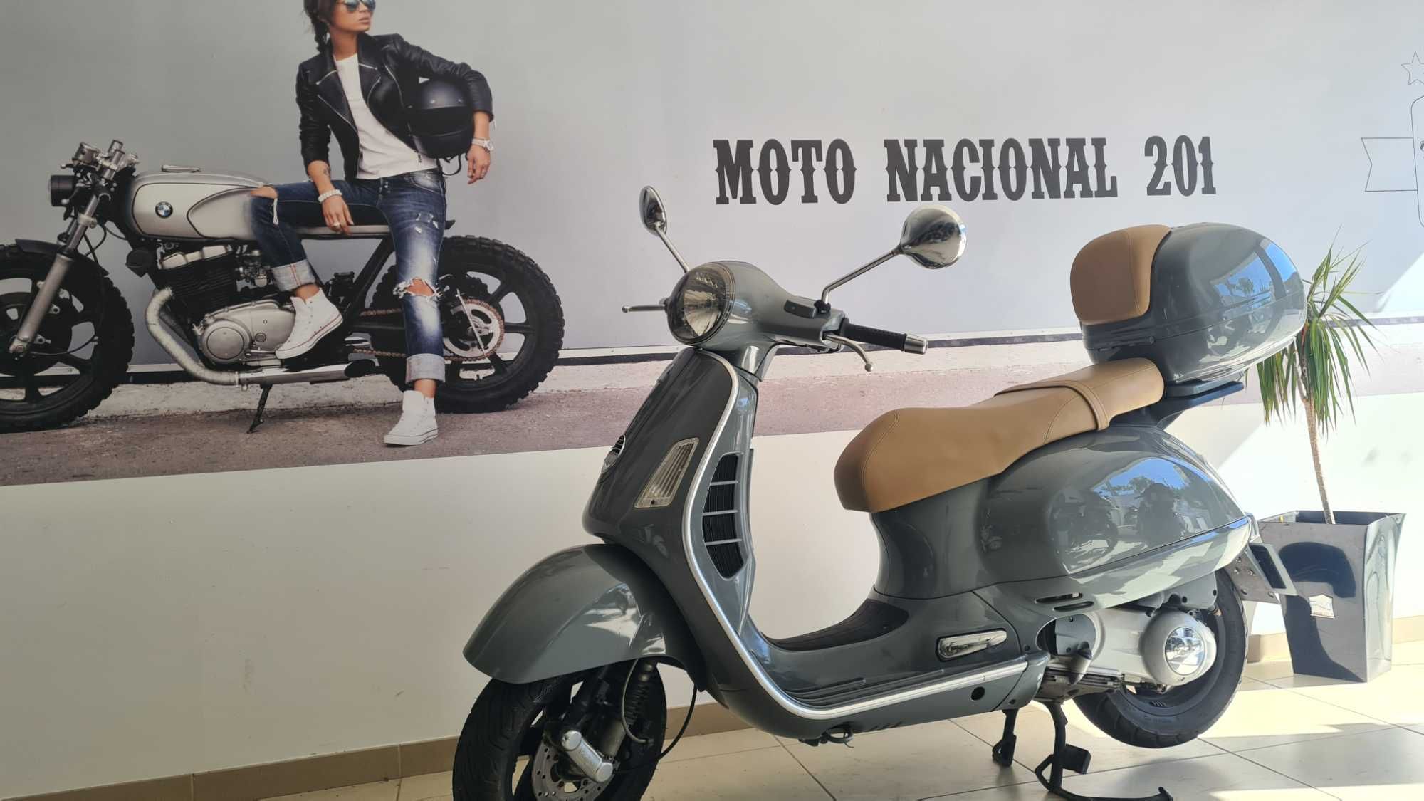 Super Vespa GTS 125