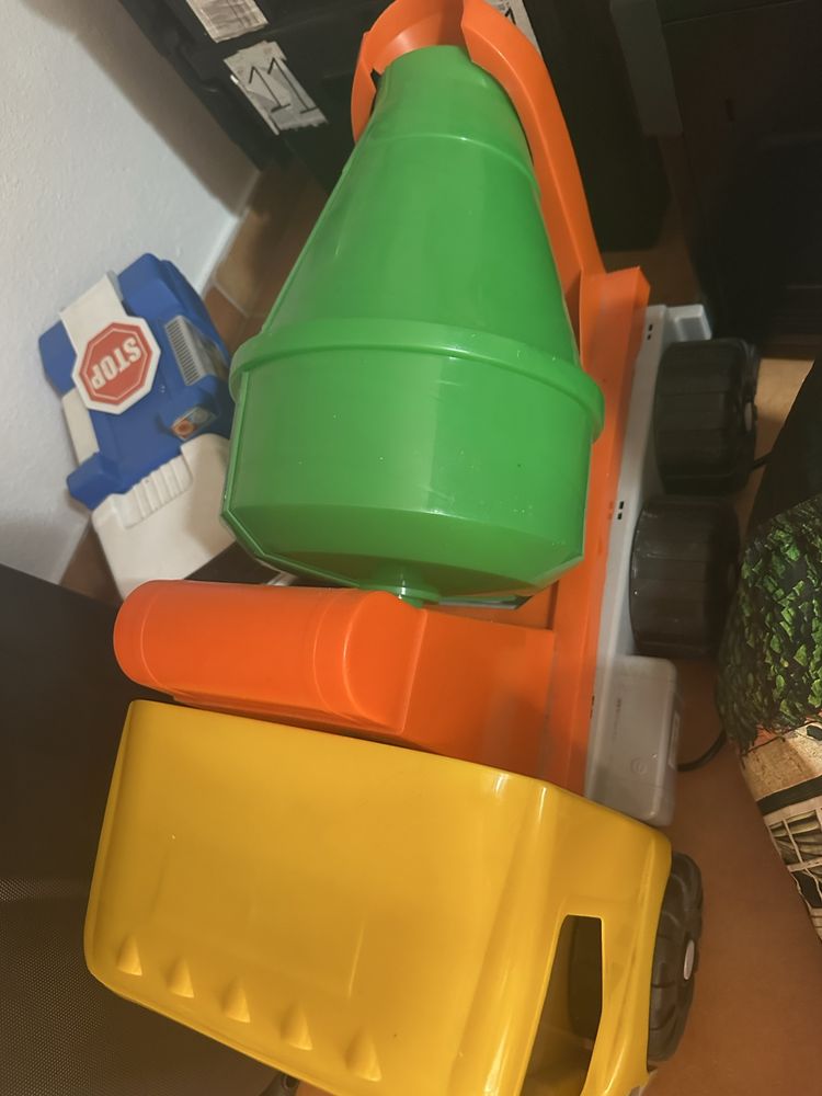 Camião  brinquedo