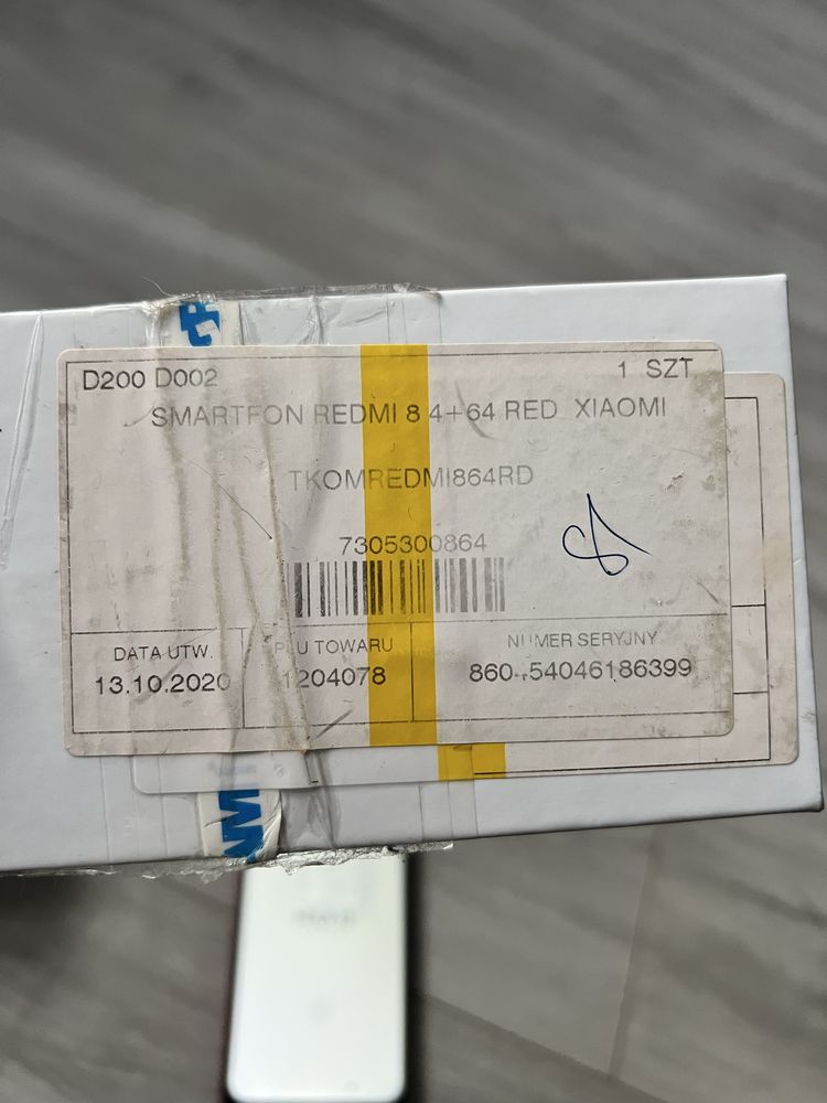Czerwony smartfon smartphone Xiaomi Redmi 8 4GB