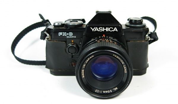 Máquina fotográfica Yashica