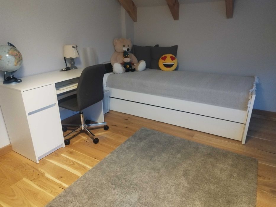 Meble do pokoju dla dziewczynki