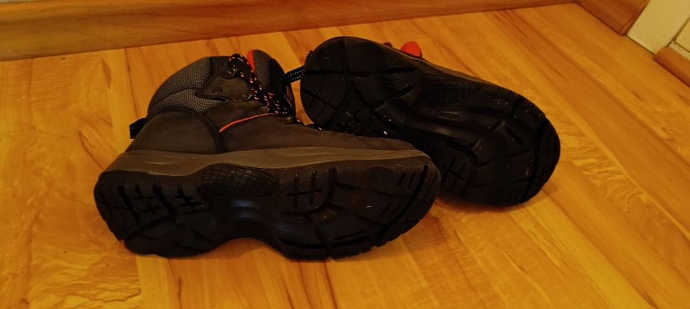 Новые ботинки TRE KS с укреплённым носком,39 размер