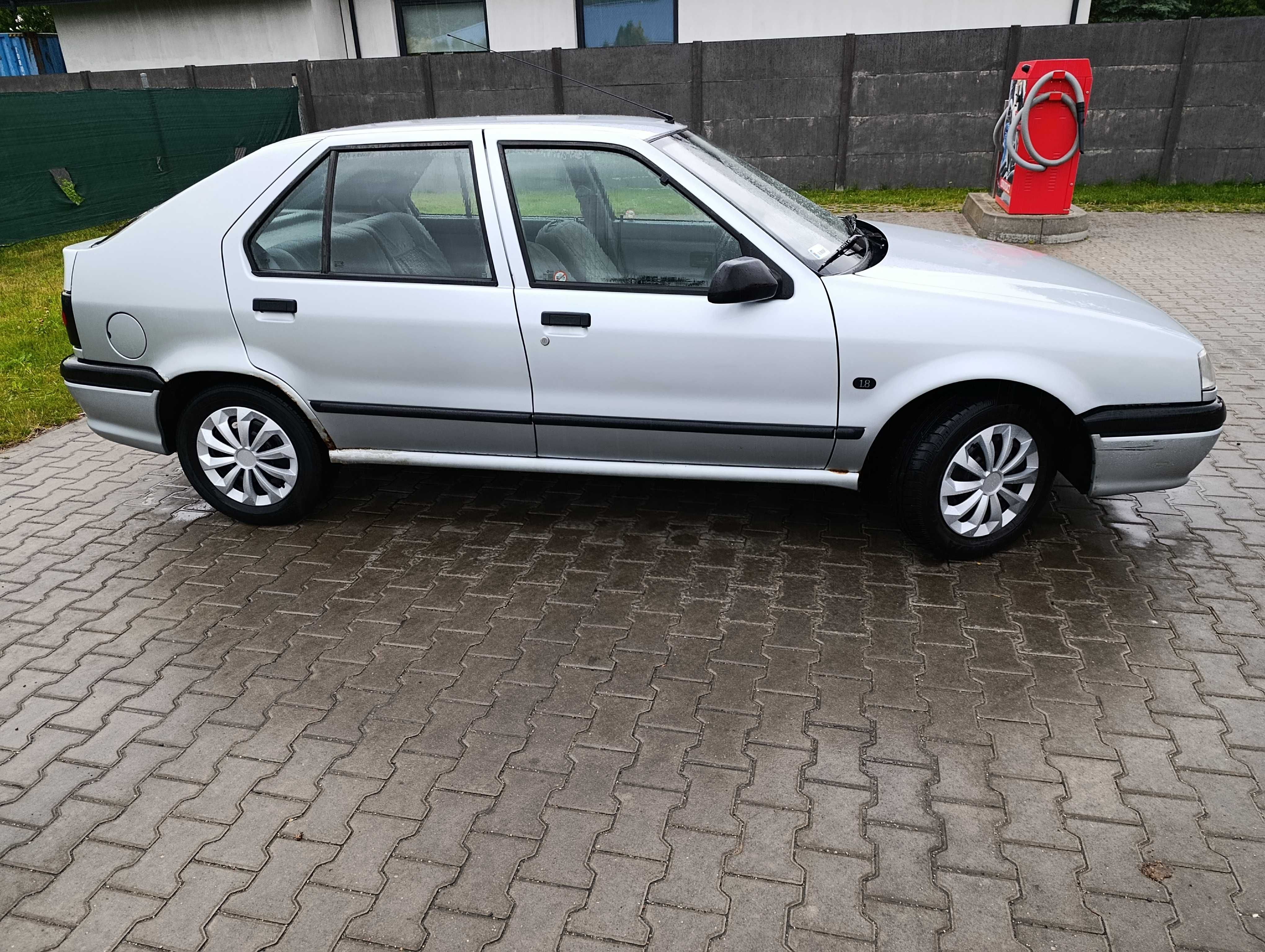 Renault 19 hatchback