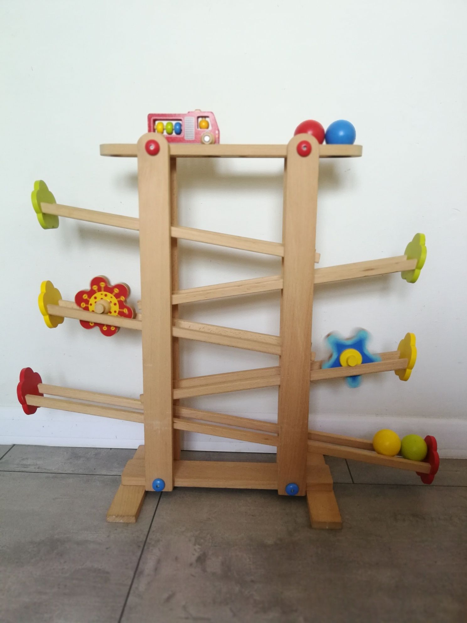 Kulodrom, drewniany tor kulkowy Playtive