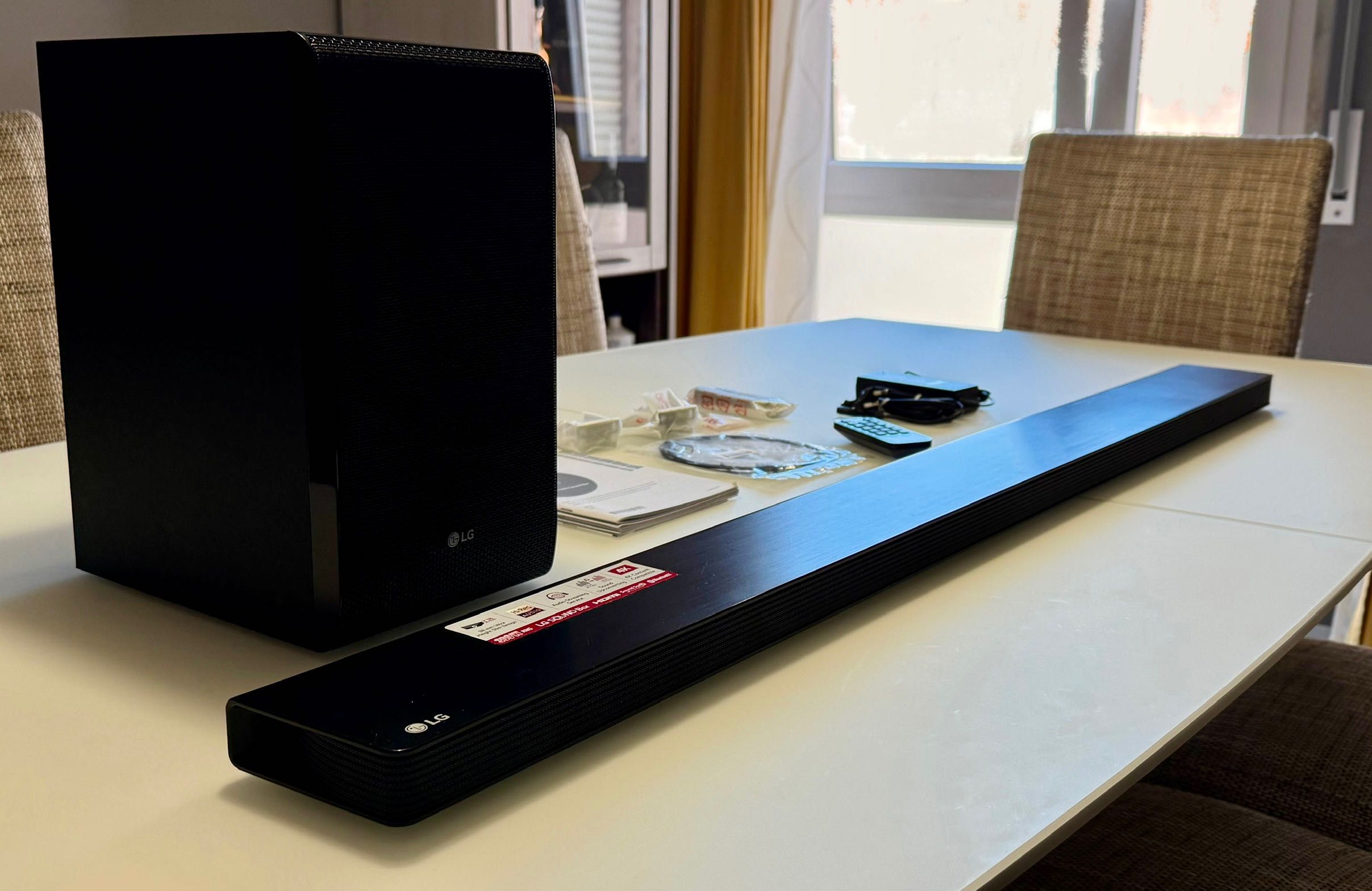 LG SoundBar SJ8 - Music Flow