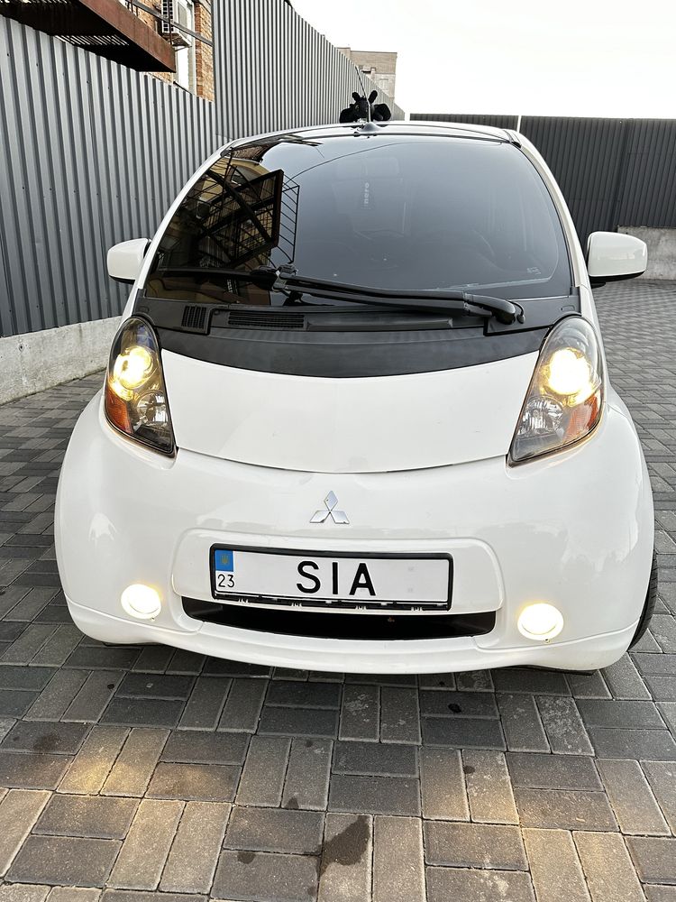 Mitsubishi I-miev 2011