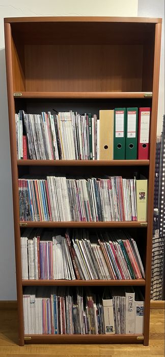 Regał VOX MAGELLAN drewniany wytrzymały z okuciami