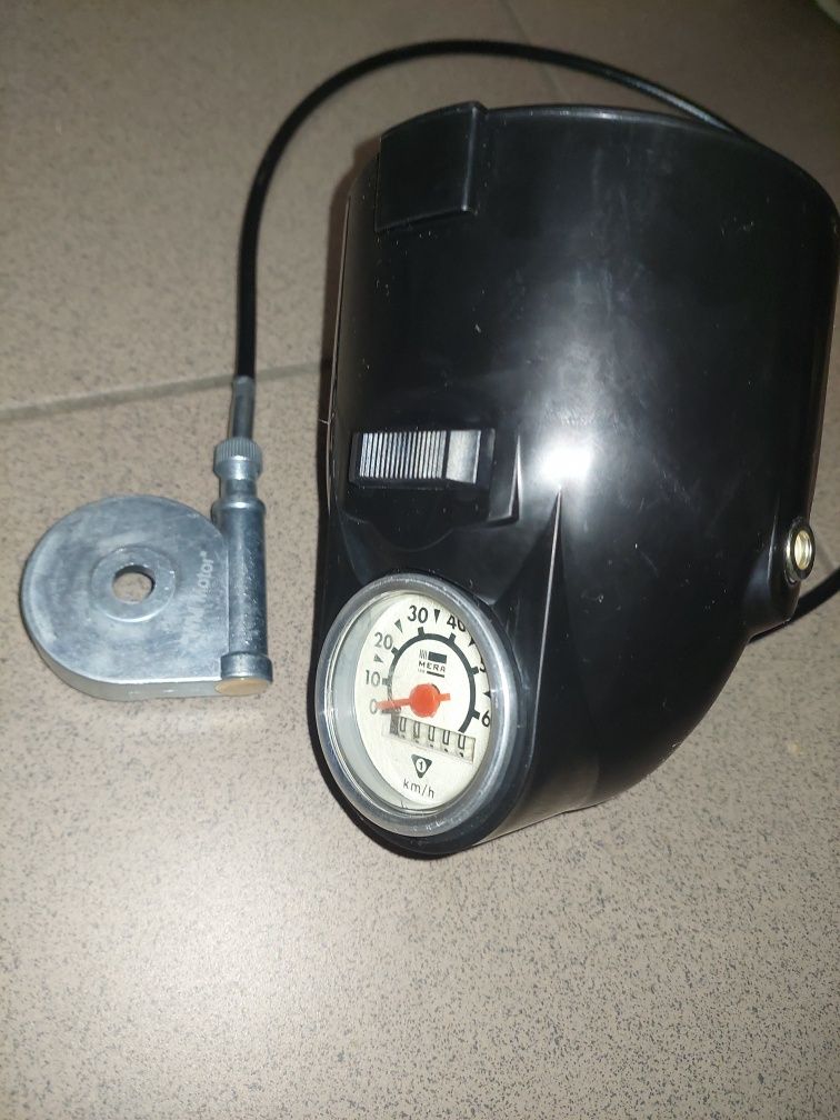 Fabrycznie Nowa kpl lampa przód Romet ogar 205/motorynka m3 pony kpl