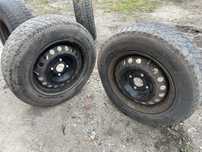 Opony zimowe 175/70 R 13 na felgach stalowych
