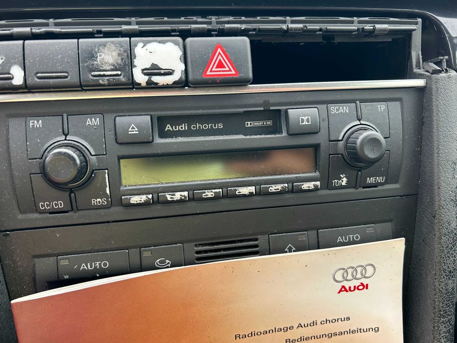 Audi A4 B6 Radio chorus 1 DIN 1DIN kaseta CC/CD + kod / wysylka