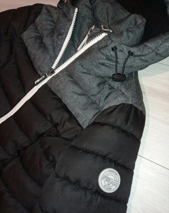 Куртка тепла жіноча, демісезонна, з двома змійками