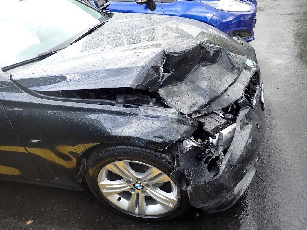 BMW Seria 3 Sport Line, harman kardon, duża Navi