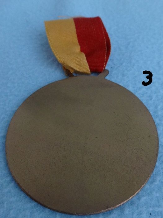 Medalhas Antigas Colónias de Férias