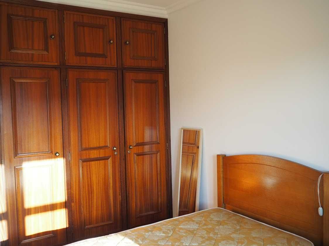 Quarto - estudante da Universidade de Aveiro