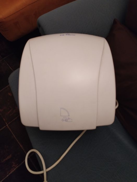 Secador de Mãos elétrico