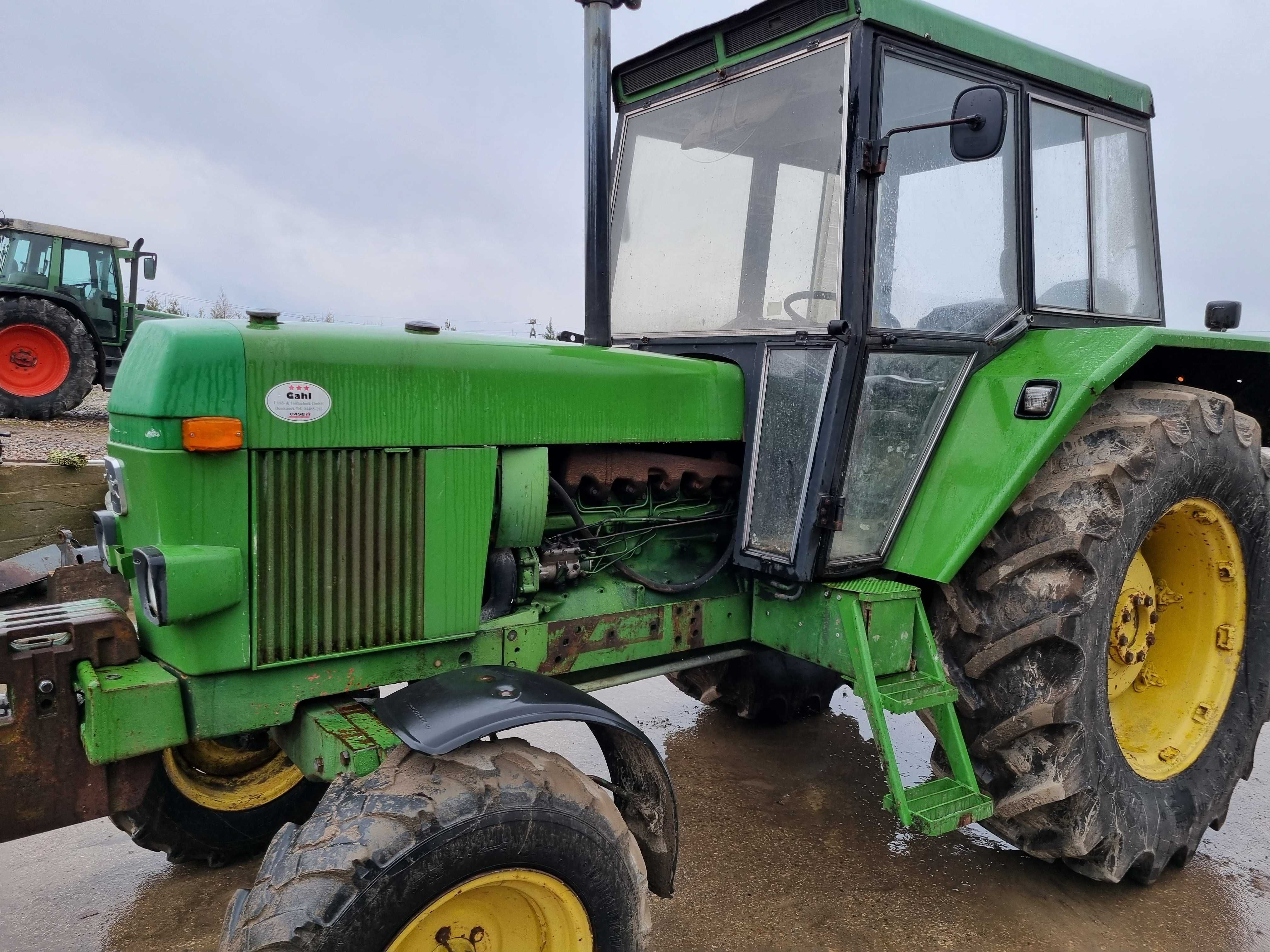 Ciągnik John Deere 3130