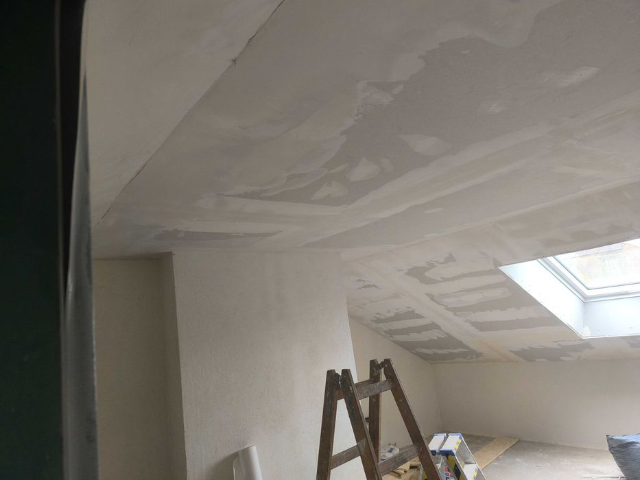 Wykończenia wnętrz budynków. Karton gips, Gładzie Adaptacja poddaszy.