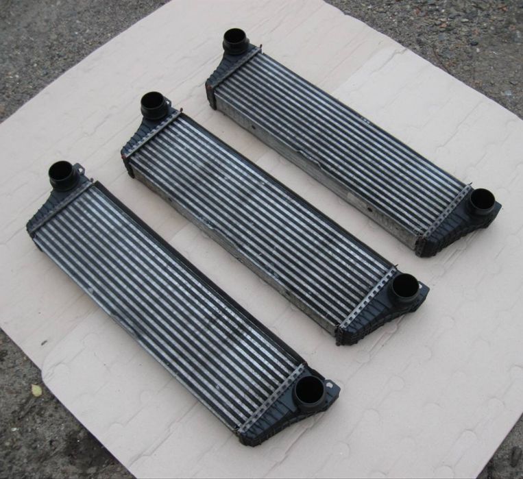 Радиатор интеркулера на VITO-VIANO W639