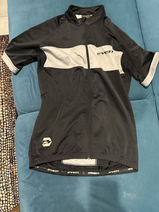 Strój kolarski dwuczesciowy