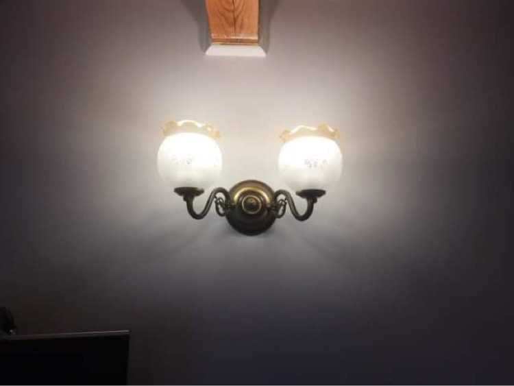 Kinkiety, szklane klosze