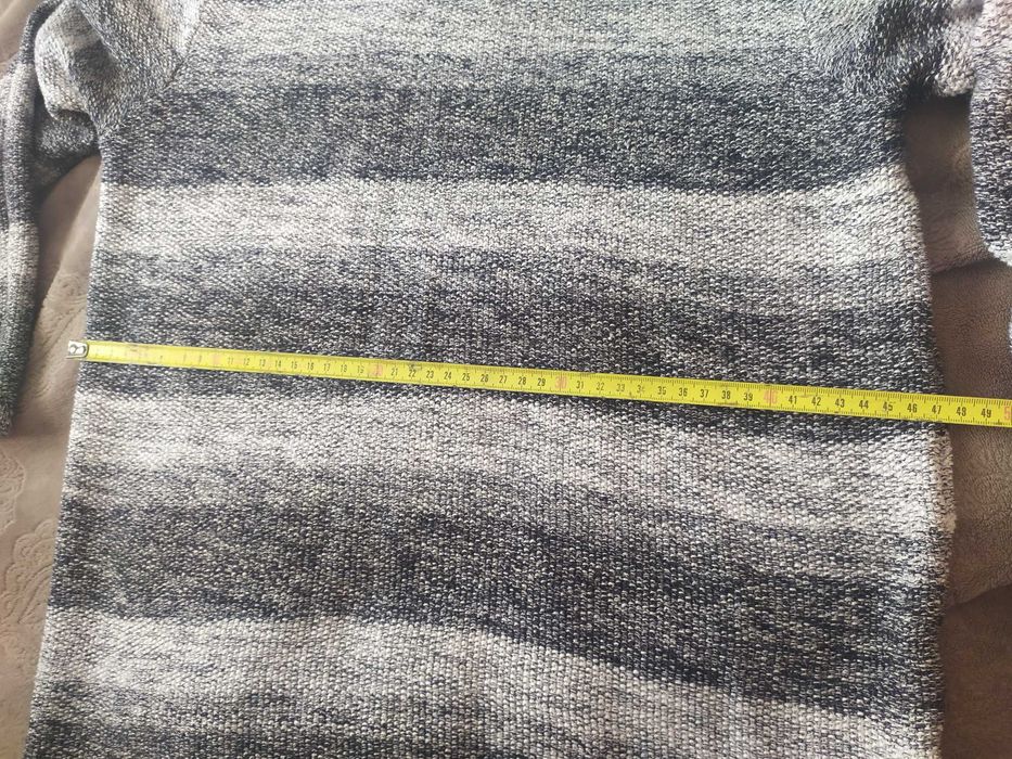 Sweter męski M L Jean Pascale Takko fashion szare pasy okrągły dekolt