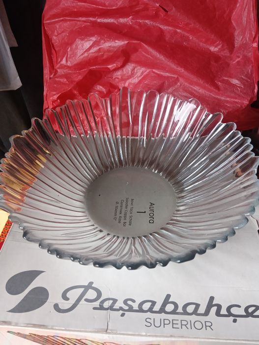 Набор чашек и конфетниц,, набор стаканов.