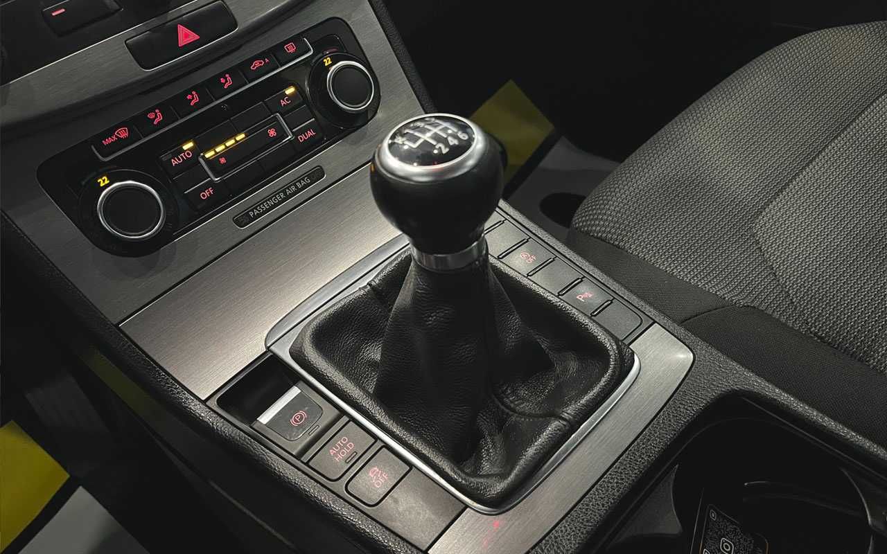 Volkswagen Passat 2011