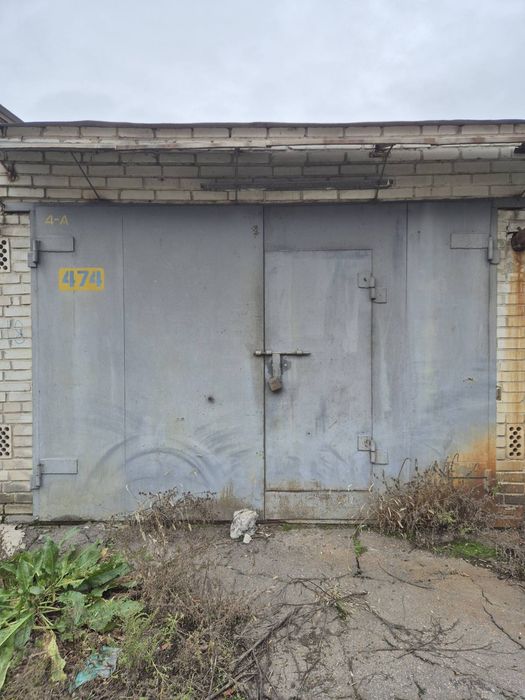 Продам капітальний гараж (без ями) в ГК ,, Молодіжний "