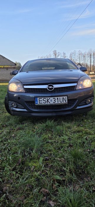 Opel Astra H GTC 1.9CDTI