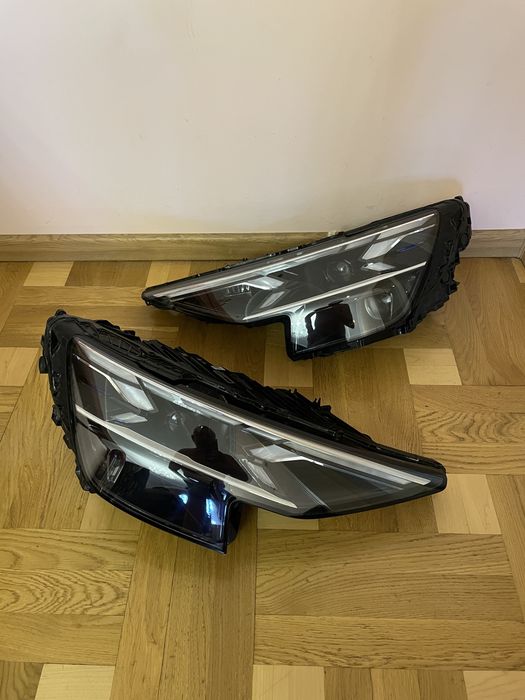 Фари Audi Q8 q8 фары фара фари