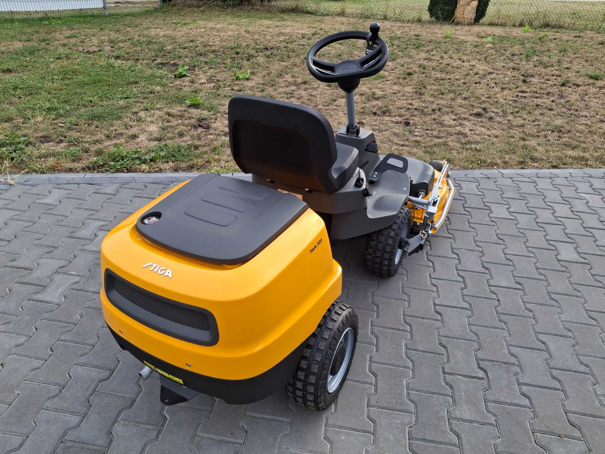 Traktorek stiga park 300 kosisko 95cm